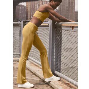Alo Sway Bootcut Sweatpant Golden Olive Branch